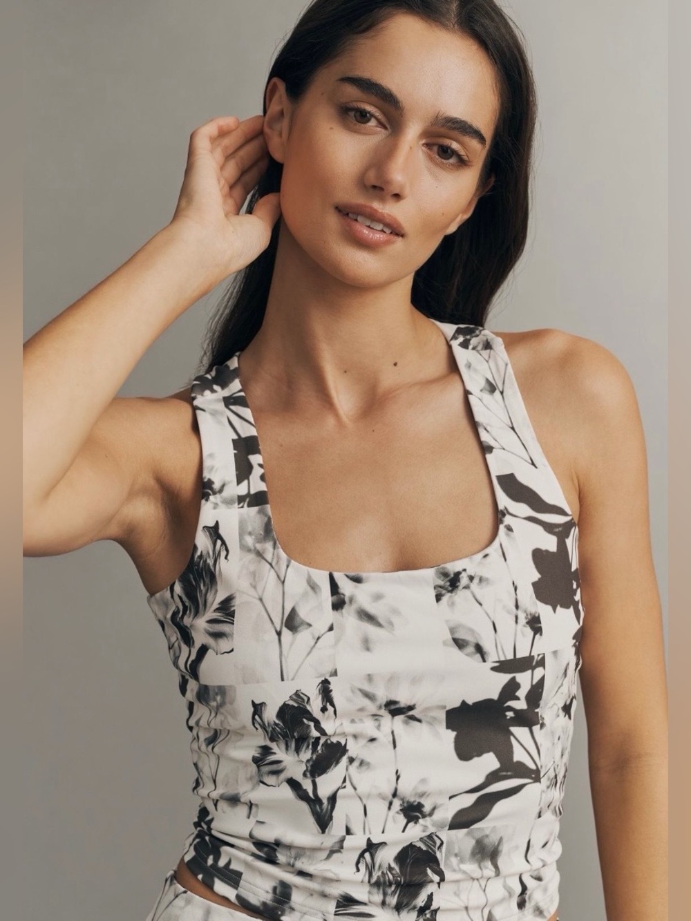 Women's Black & White Floral Square-Neck Sports Tank Top